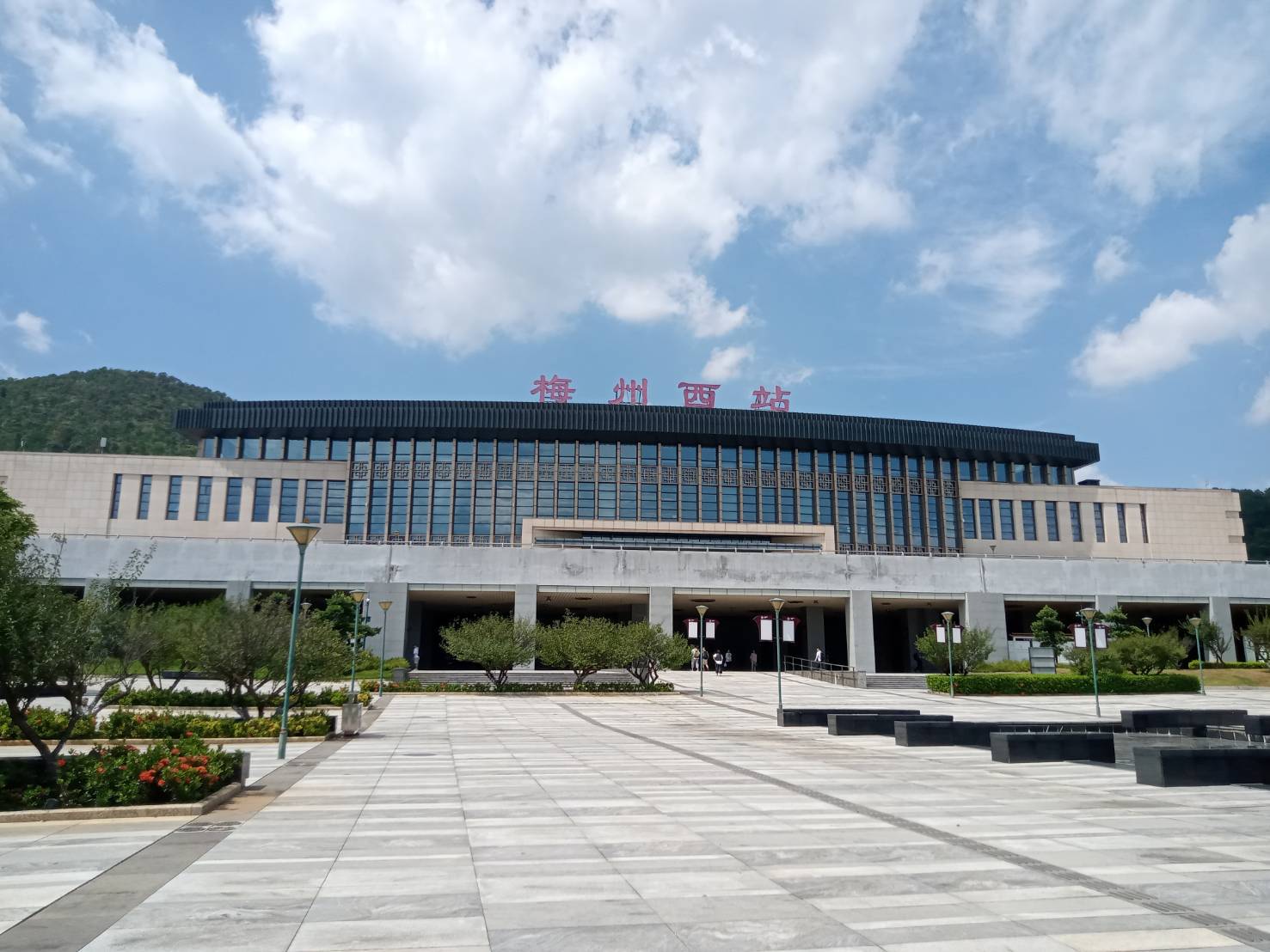 案件提出插圖