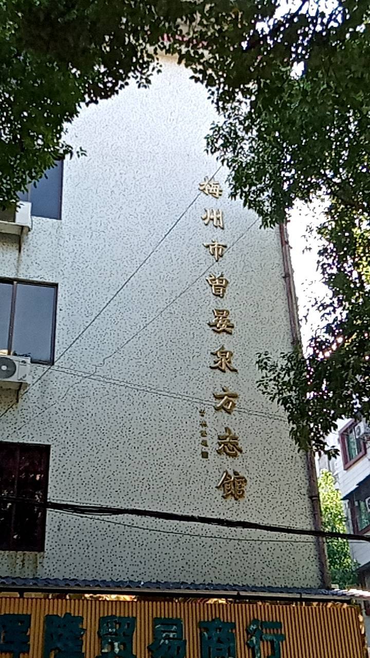 左圖